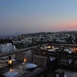 وأجنحة ال فينو بودروم