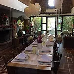 El Vino & Hotel