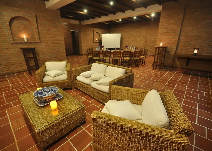 El Vino & Hotel