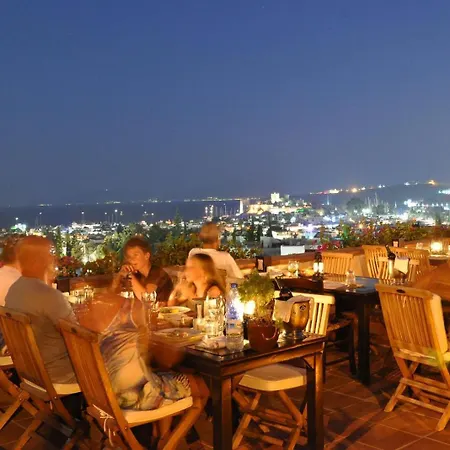 Hotel El Vino &