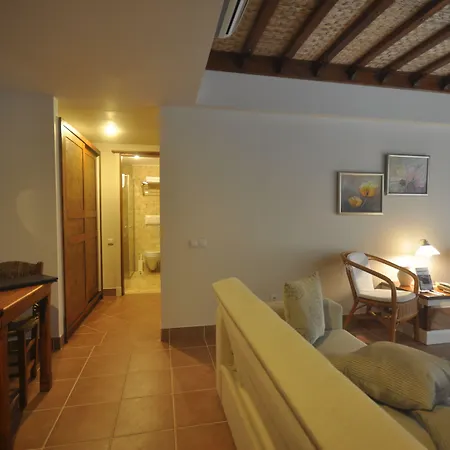 El Vino Hotel&suites