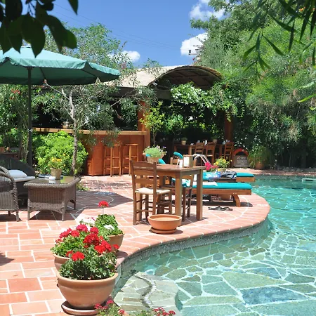 El Vino Hotel&suites