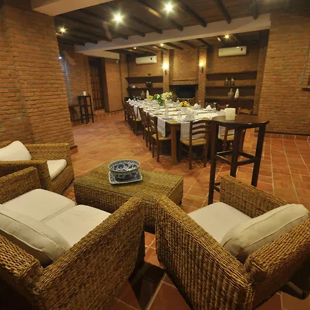 El Vino Hotel&suites Hotel