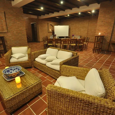 El Vino Hotel&suites Hotel