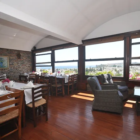 El Vino Hotel&suites 3*