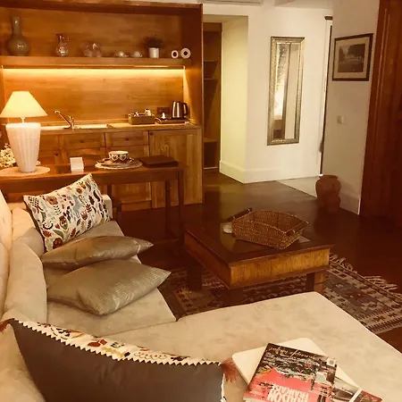 El Vino & Отель