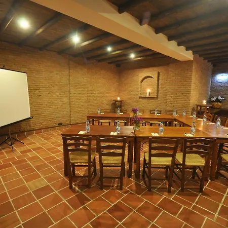 El Vino & Hotel 4*